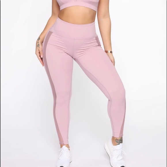 Fashion nova leggings - Picture 2 of 6